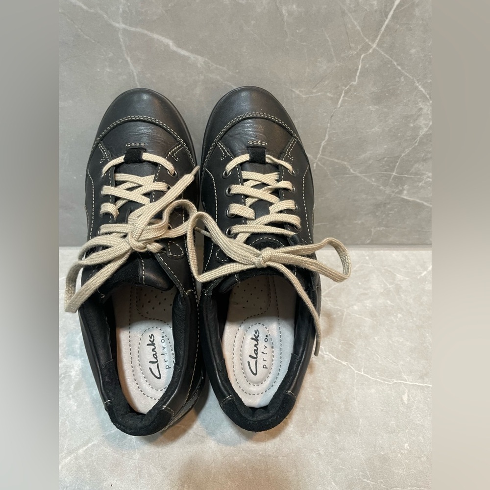 Clarks Black Leather Sneakers with Cream Laces - Picture 4 of 7